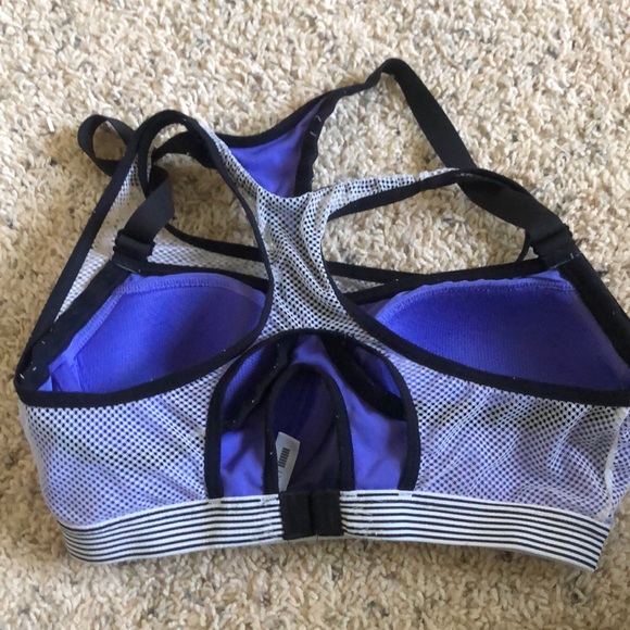 Victoria’s secret high-support sports bra- 34C - Picture 2 of 3